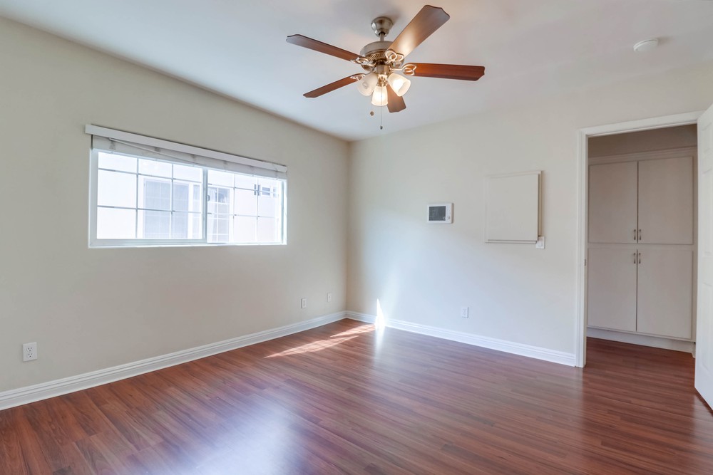 Virtual tour photo 21 of 23 for 4655 Ohio St UNIT 17