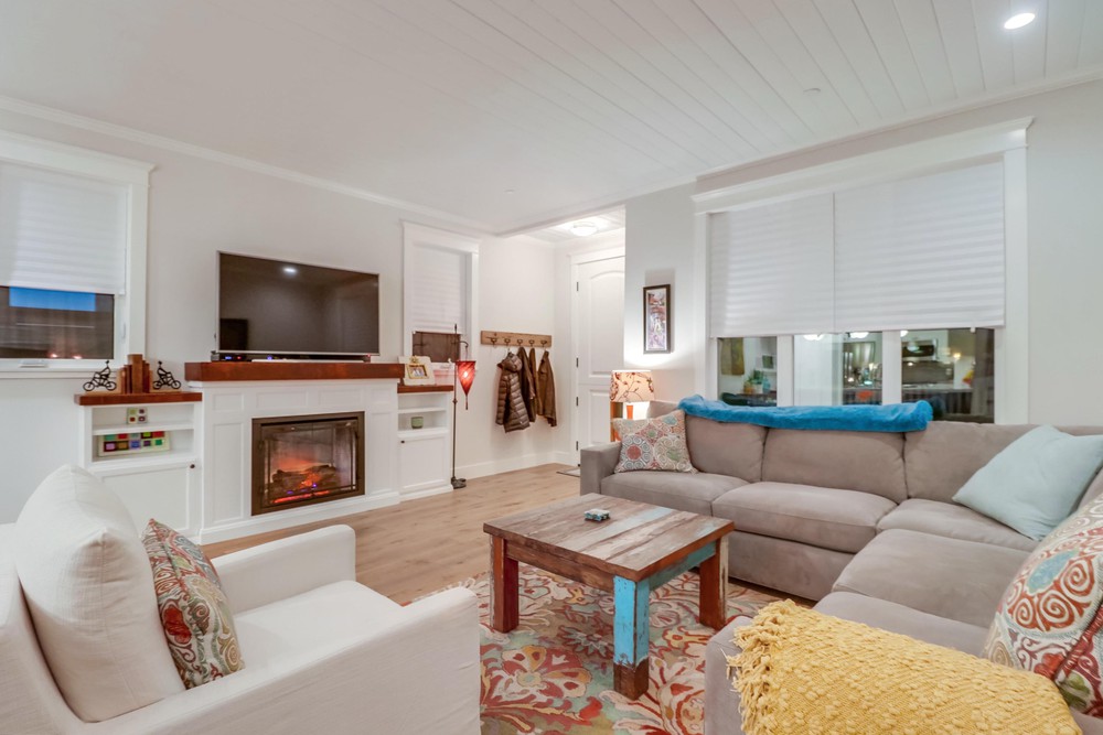 Virtual tour photo 16 of 90 for 4659 Coronado Ave