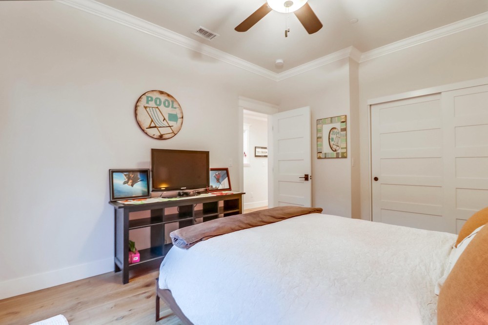 Virtual tour photo 63 of 90 for 4659 Coronado Ave