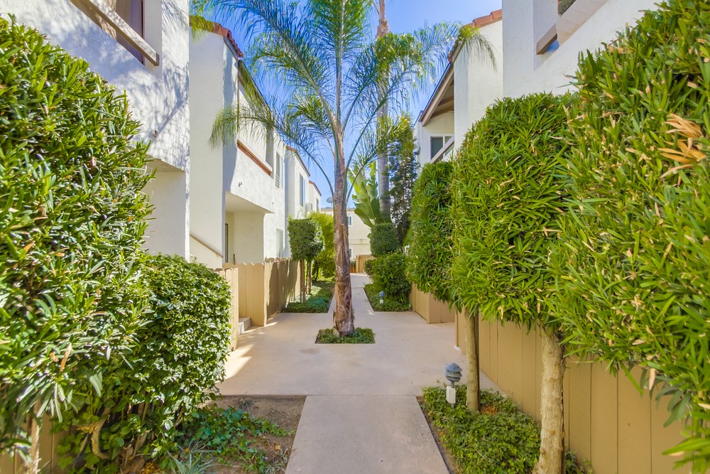 Virtual tour photo 8 of 37 for 4659 Texas St #4