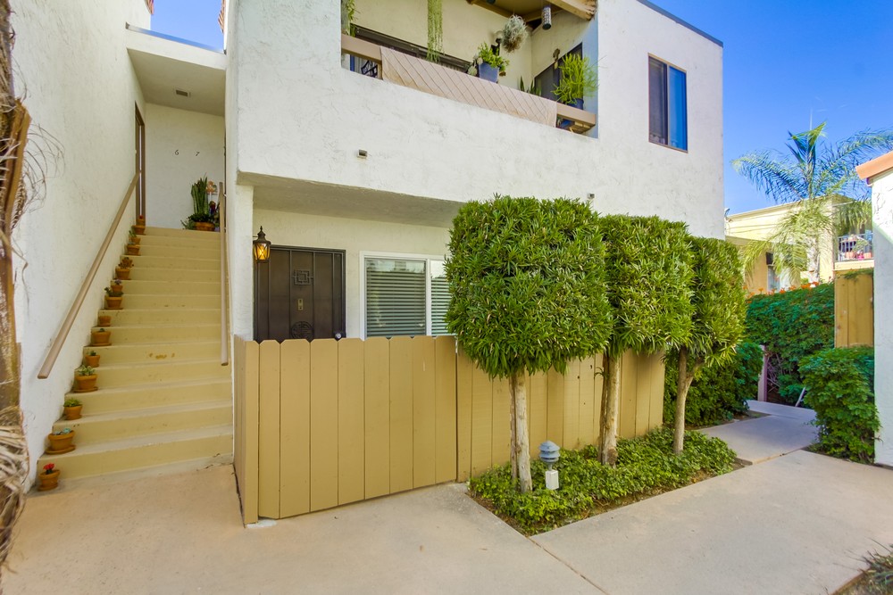 Virtual tour photo 10 of 37 for 4659 Texas St #4