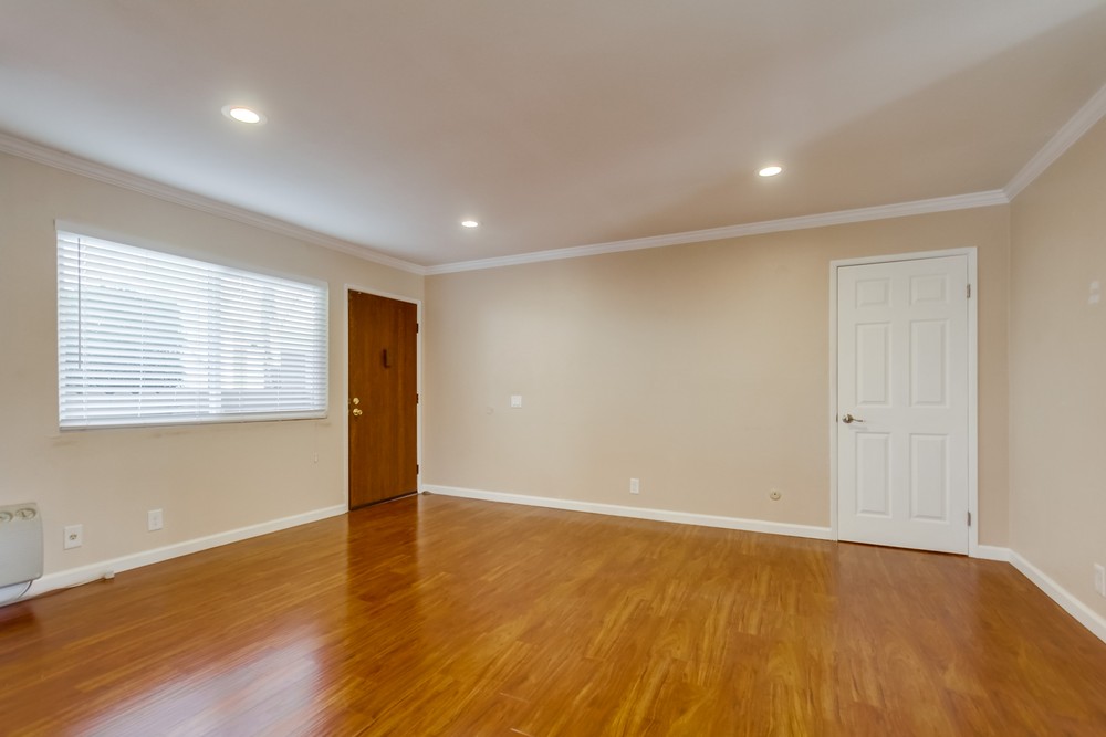 Virtual tour photo 17 of 37 for 4659 Texas St #4