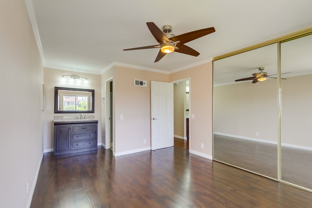 Virtual tour photo 28 of 37 for 4659 Texas St #4