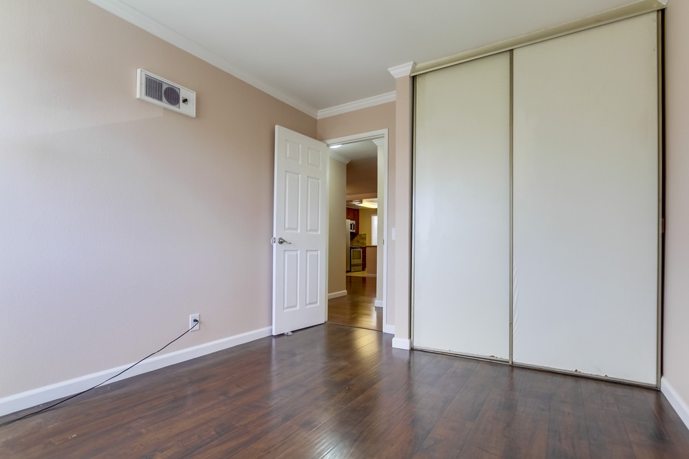 Virtual tour photo 35 of 37 for 4659 Texas St #4