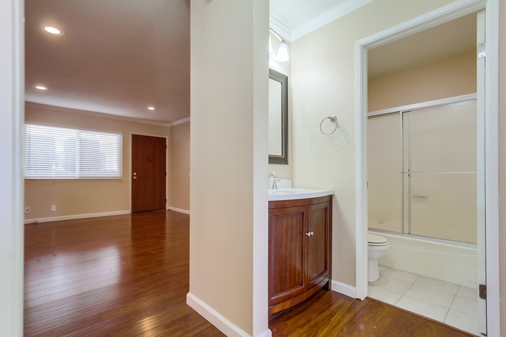 Virtual tour photo 36 of 37 for 4659 Texas St #4