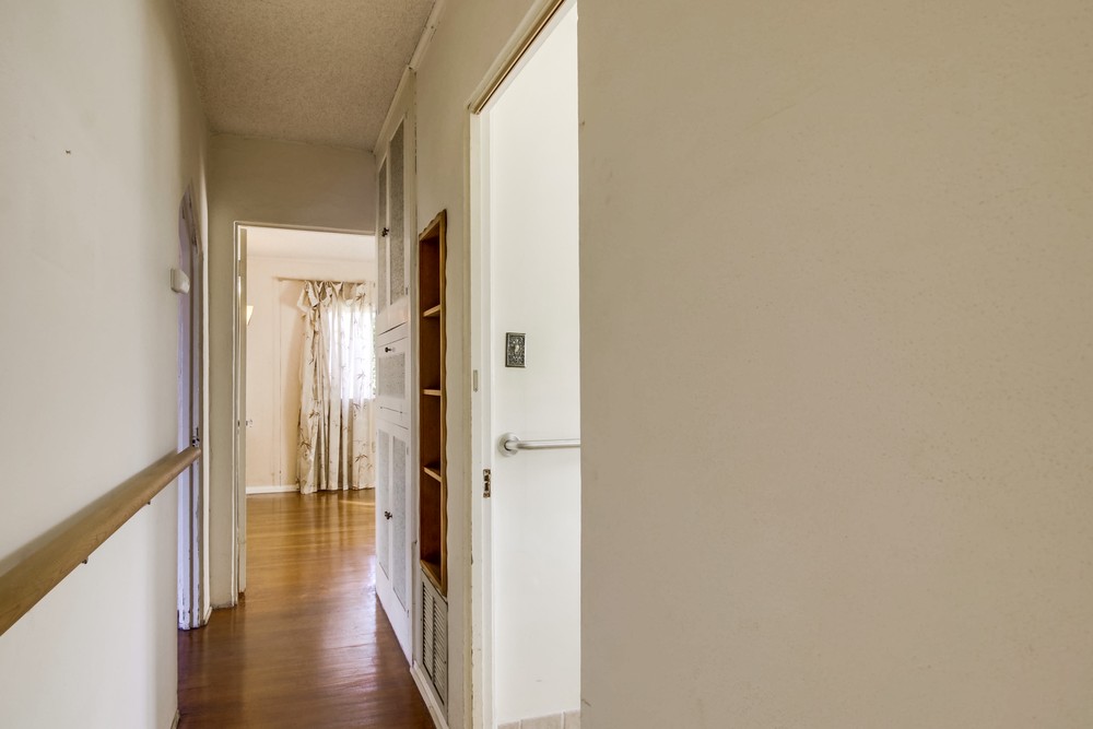 Virtual tour photo 24 of 55 for 4661 Coronado Ave