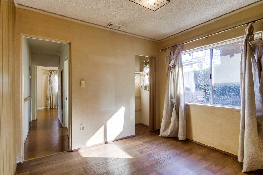 Virtual tour photo 26 of 55 for 4661 Coronado Ave