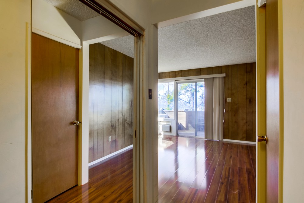 Virtual tour photo 31 of 55 for 4661 Coronado Ave