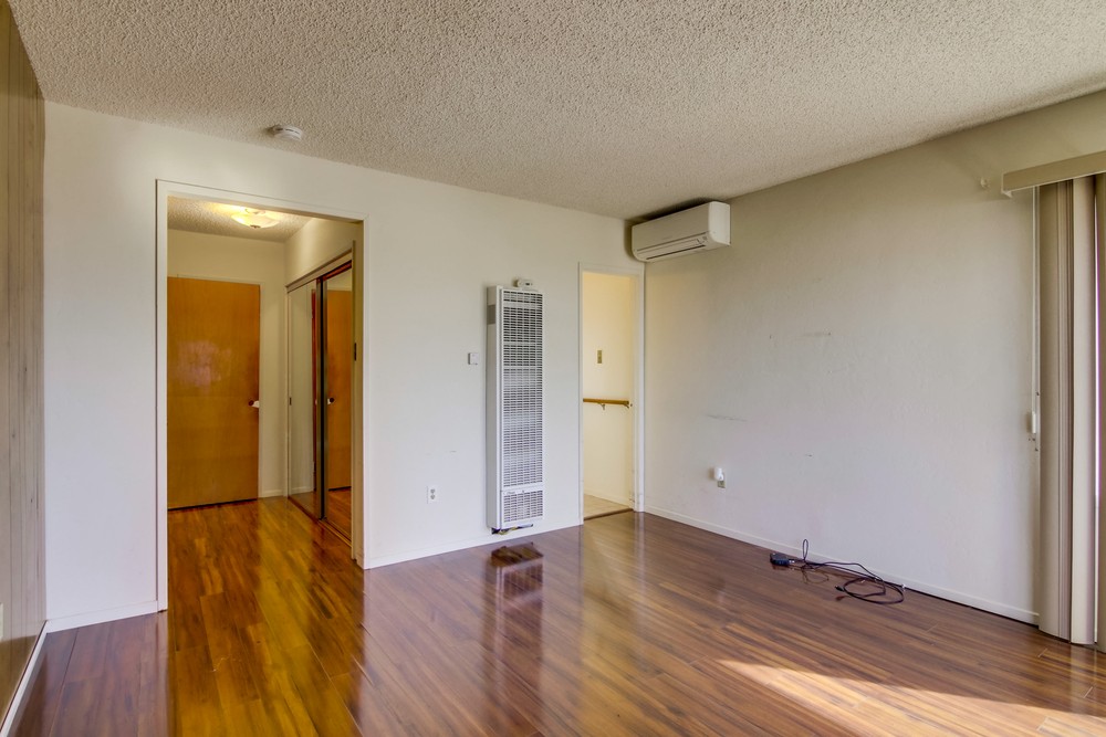 Virtual tour photo 34 of 55 for 4661 Coronado Ave
