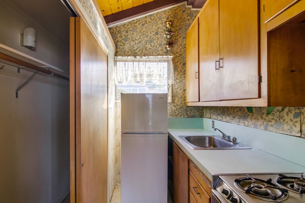 Virtual tour photo 40 of 55 for 4661 Coronado Ave