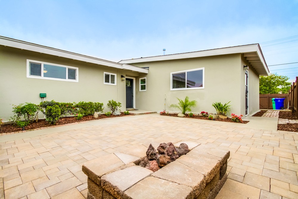 Virtual tour photo 9 of 64 for 4664 Clairemont Dr