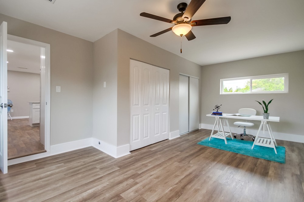 Virtual tour photo 17 of 64 for 4664 Clairemont Dr