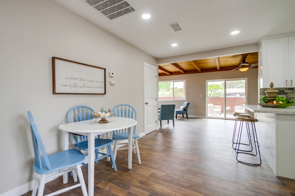 Virtual tour photo 28 of 64 for 4664 Clairemont Dr