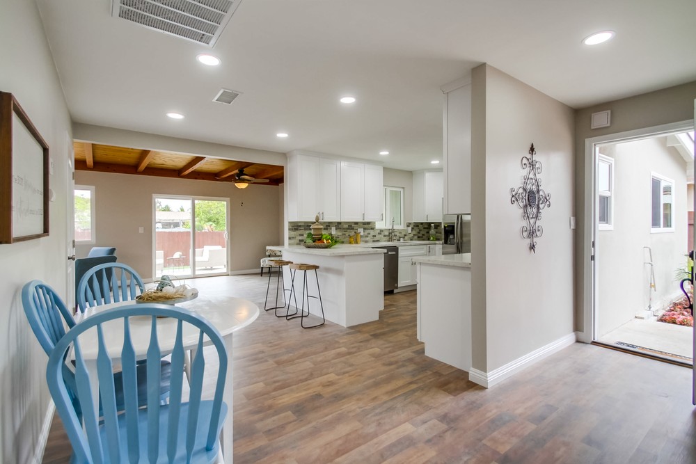 Virtual tour photo 29 of 64 for 4664 Clairemont Dr