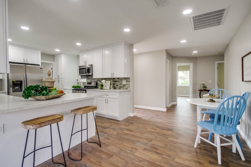 Virtual tour photo 30 of 64 for 4664 Clairemont Dr