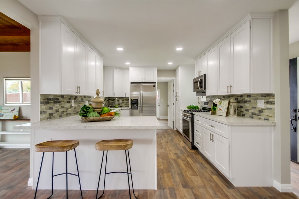 Virtual tour photo 31 of 64 for 4664 Clairemont Dr