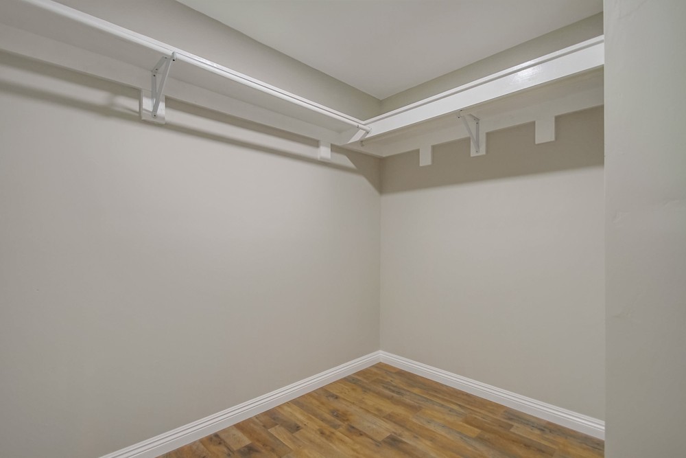 Virtual tour photo 42 of 64 for 4664 Clairemont Dr