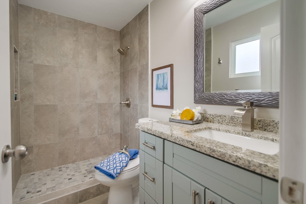 Virtual tour photo 43 of 64 for 4664 Clairemont Dr