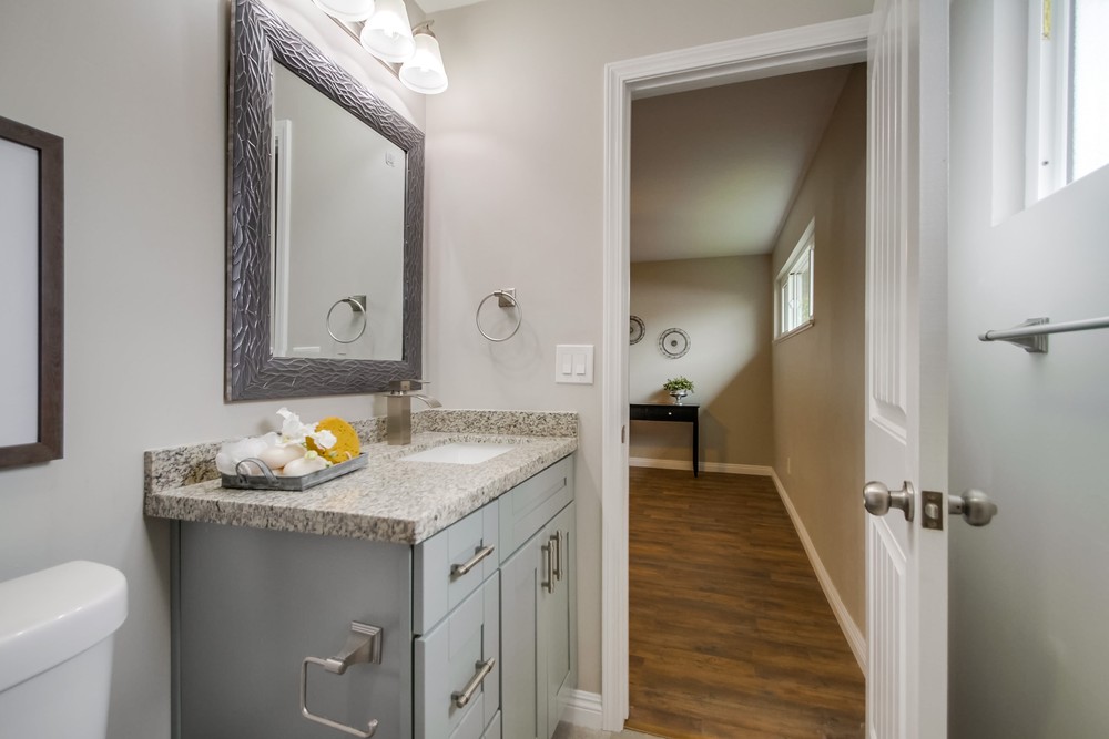 Virtual tour photo 45 of 64 for 4664 Clairemont Dr