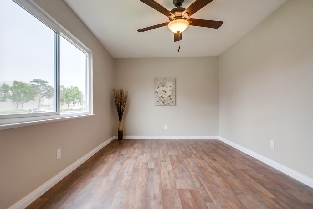Virtual tour photo 52 of 64 for 4664 Clairemont Dr