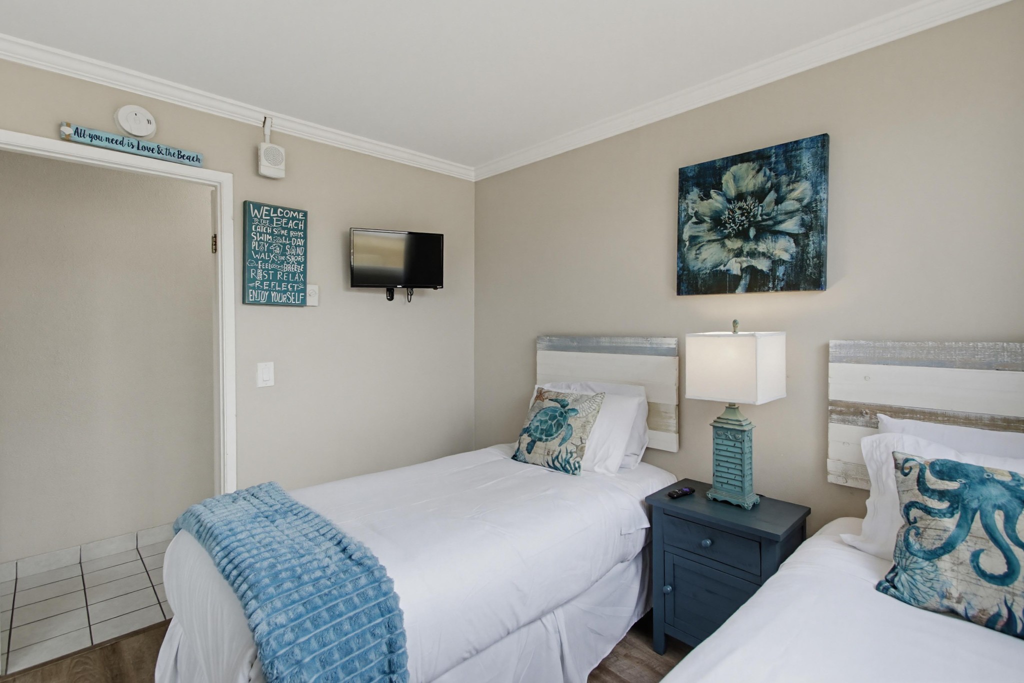 Virtual tour photo 29 of 34 for 4667 Ocean Blvd