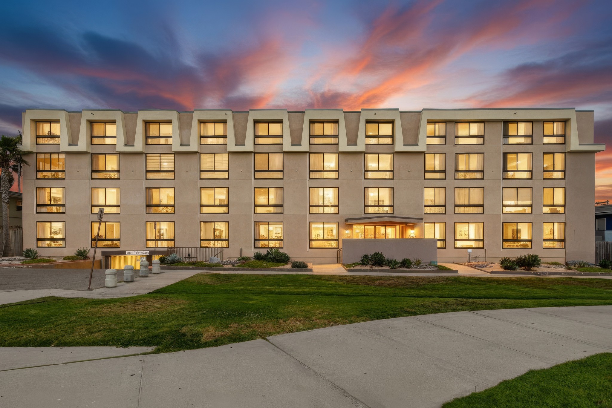 Virtual tour photo 34 of 34 for 4667 Ocean Blvd
