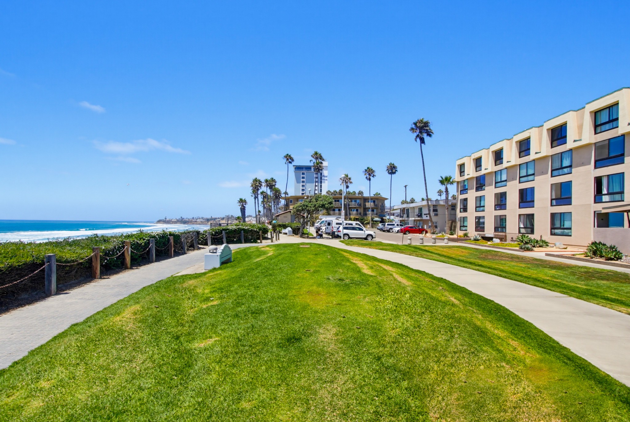 Virtual tour photo 4 of 39 for 4667 Ocean Blvd