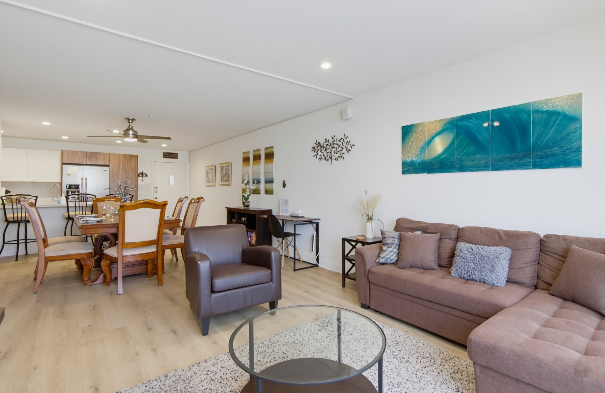 Virtual tour photo 10 of 39 for 4667 Ocean Blvd