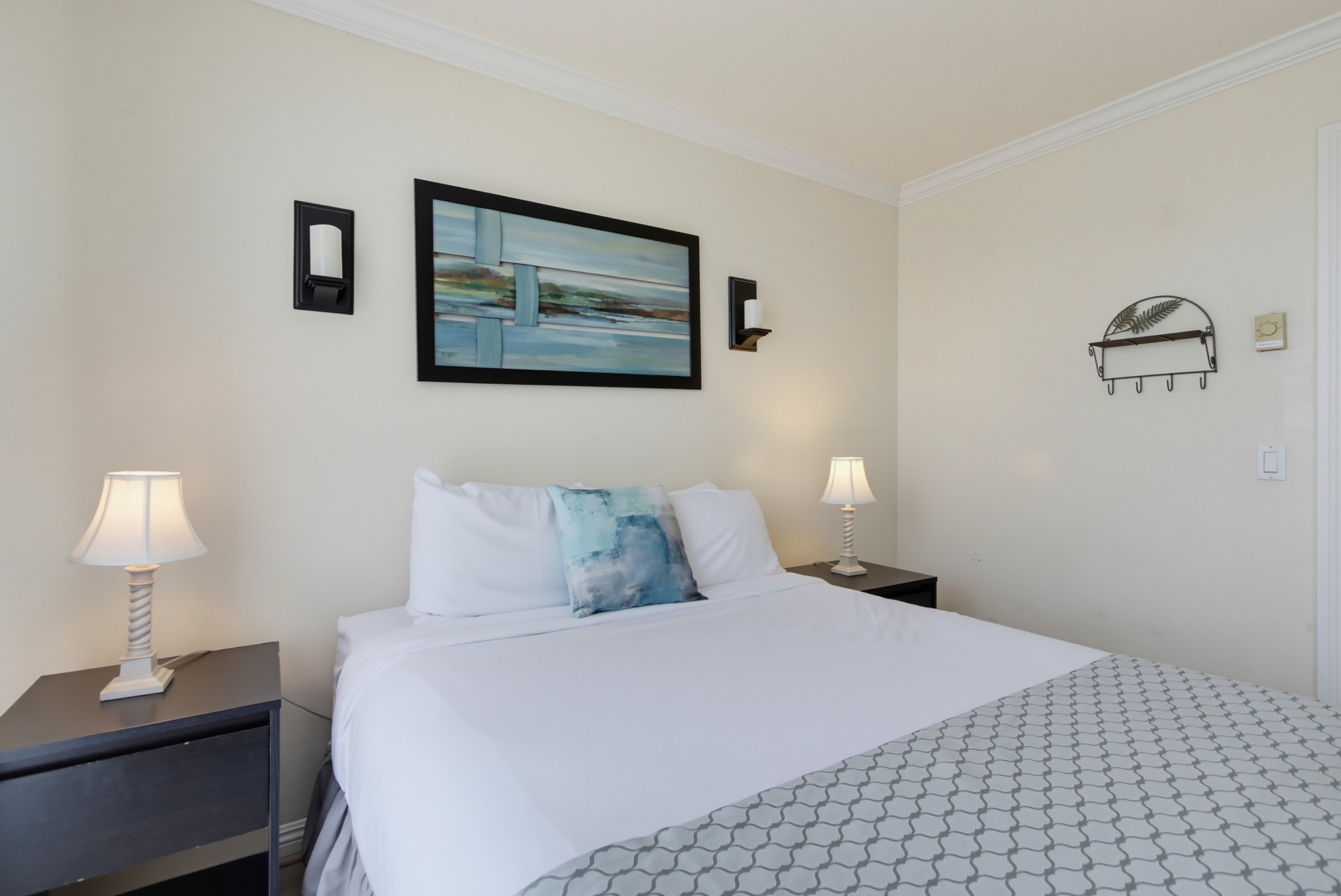 Virtual tour photo 29 of 39 for 4667 Ocean Blvd