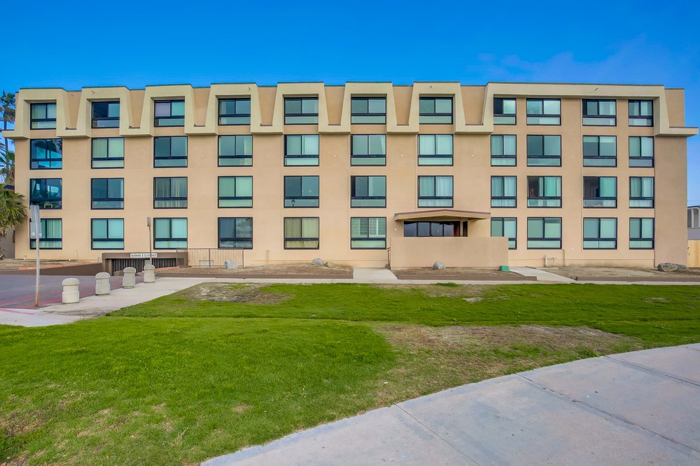 Virtual tour photo 1 of 35 for 4667 Ocean Blvd #213