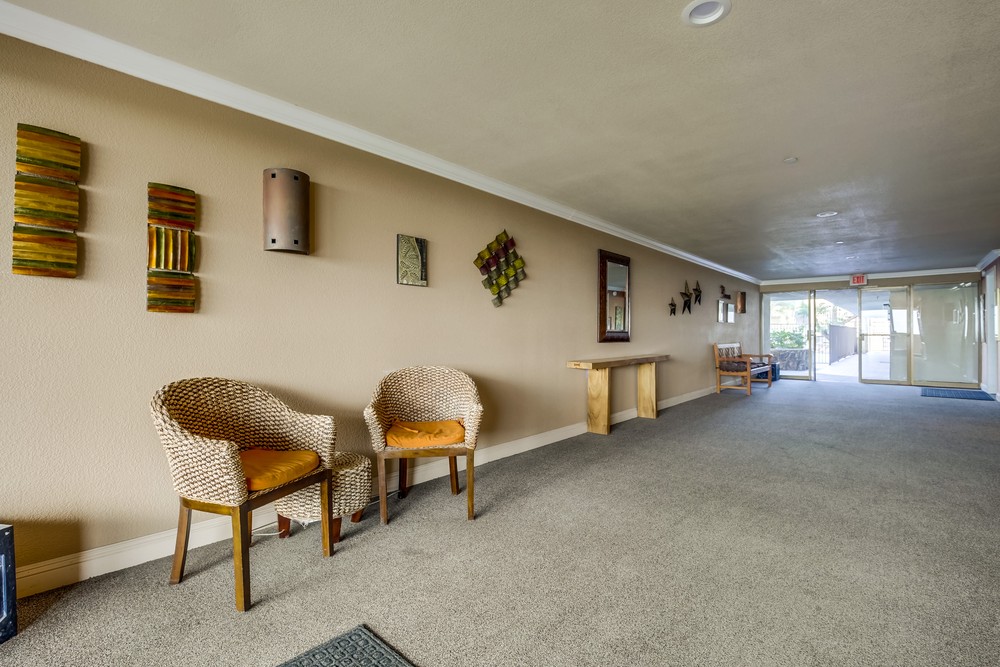 Virtual tour photo 5 of 35 for 4667 Ocean Blvd #213