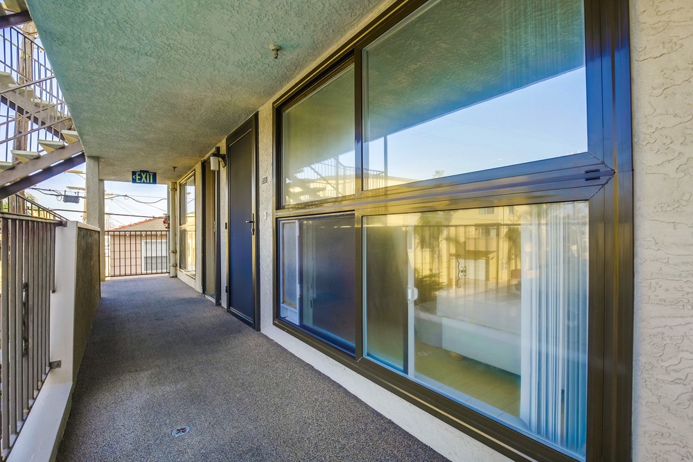 Virtual tour photo 7 of 35 for 4667 Ocean Blvd #213