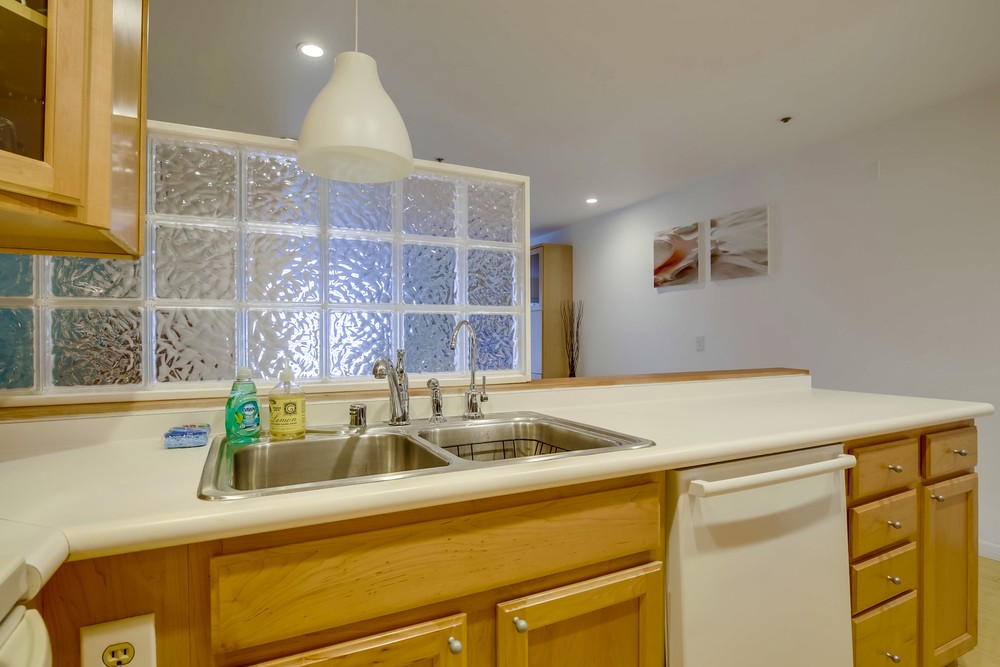 Virtual tour photo 24 of 35 for 4667 Ocean Blvd #213