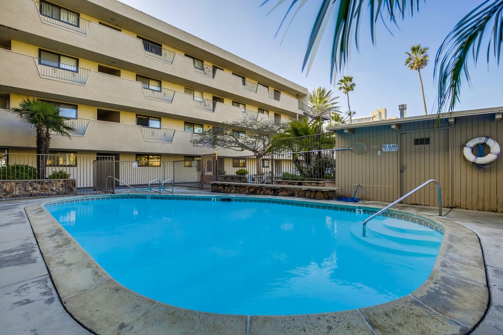 Virtual tour photo 33 of 35 for 4667 Ocean Blvd #213