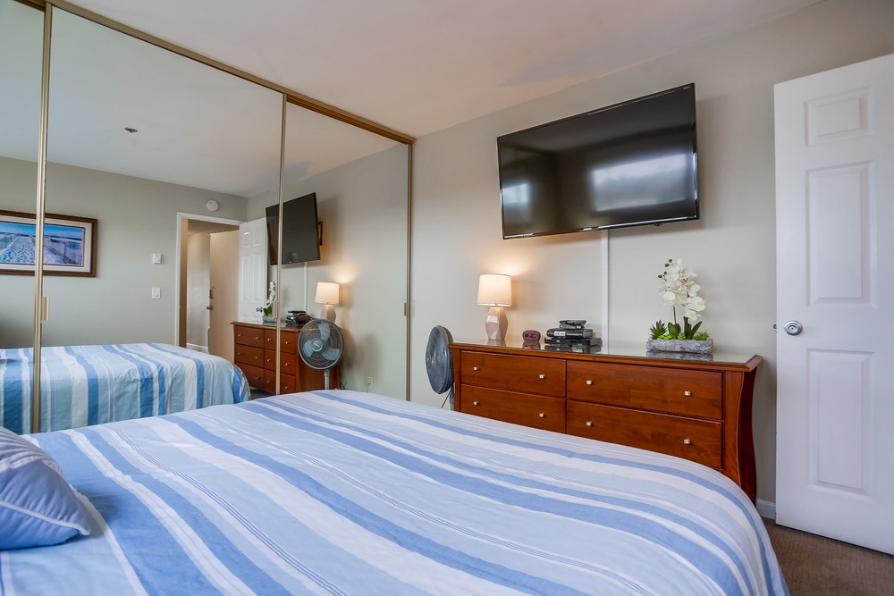 Virtual tour photo 18 of 28 for 4667 Ocean Blvd