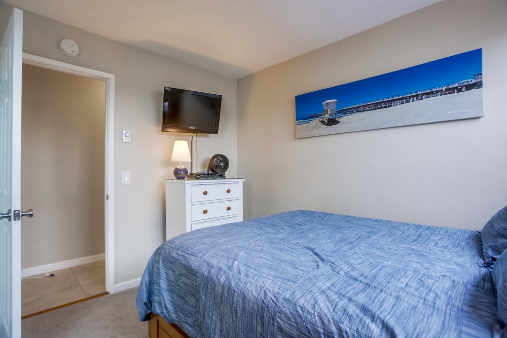 Virtual tour photo 23 of 28 for 4667 Ocean Blvd