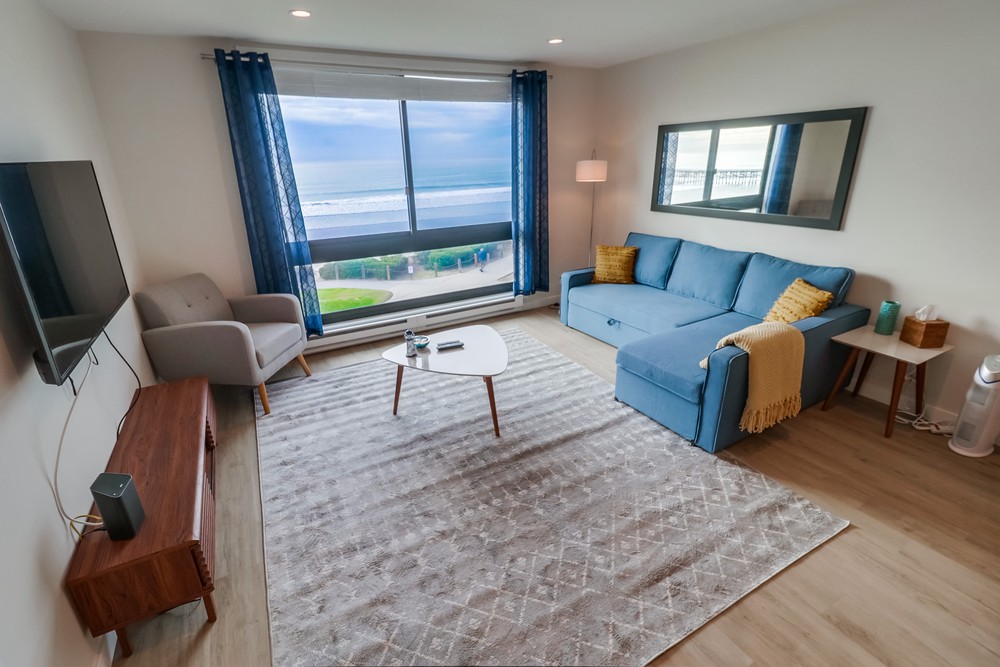 Virtual tour photo 5 of 45 for 4667 Ocean Blvd