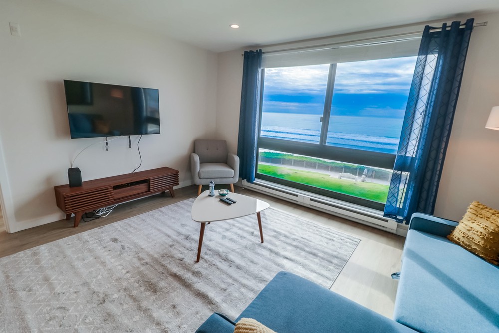 Virtual tour photo 8 of 45 for 4667 Ocean Blvd
