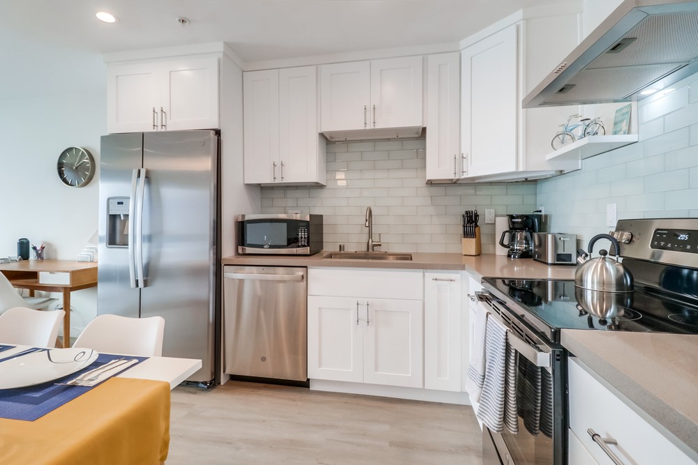Virtual tour photo 17 of 45 for 4667 Ocean Blvd