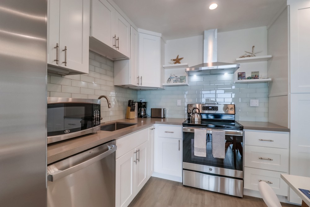 Virtual tour photo 21 of 45 for 4667 Ocean Blvd