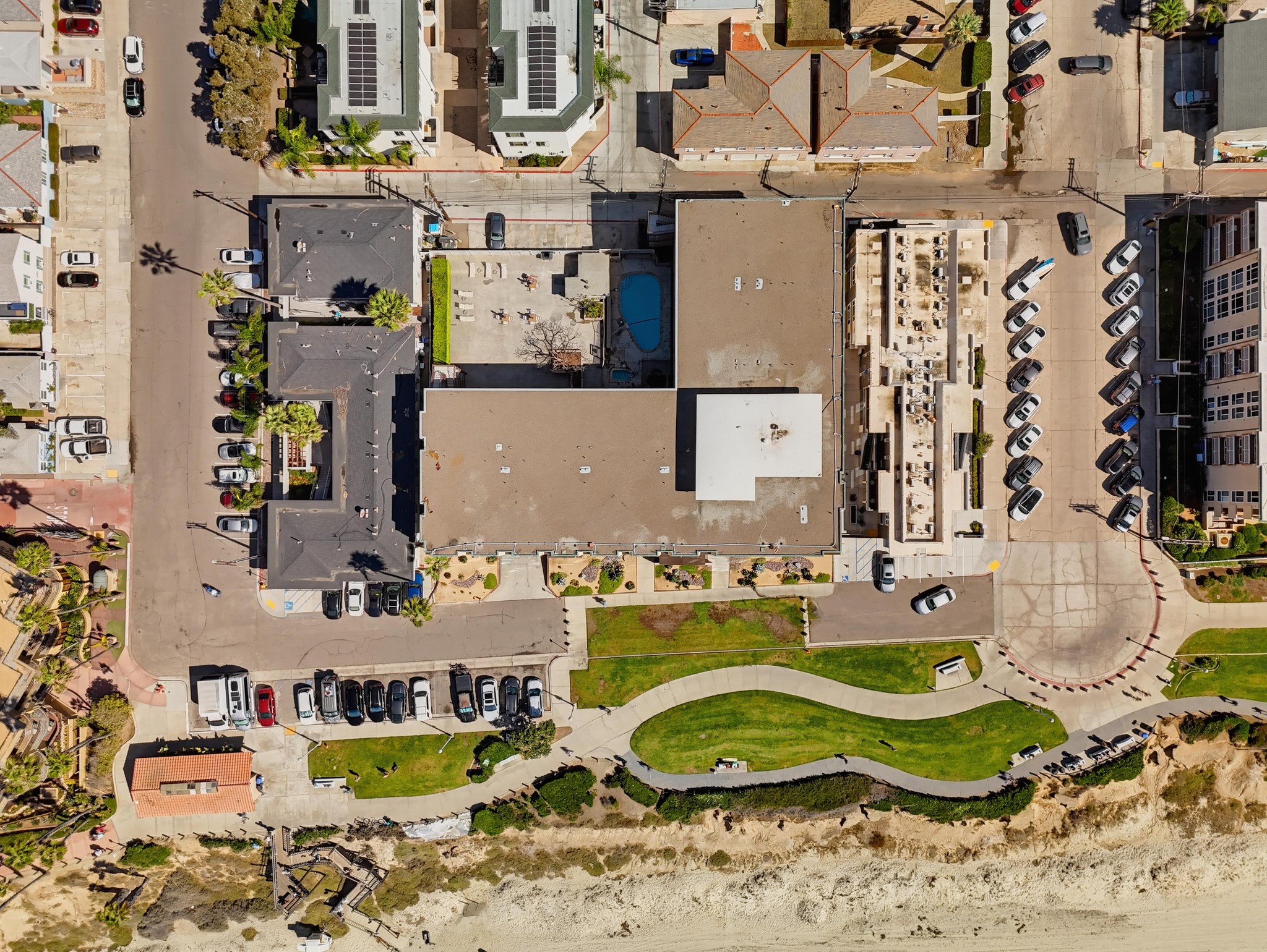 Virtual tour photo 13 of 60 for 4667 Ocean Blvd Unit 105