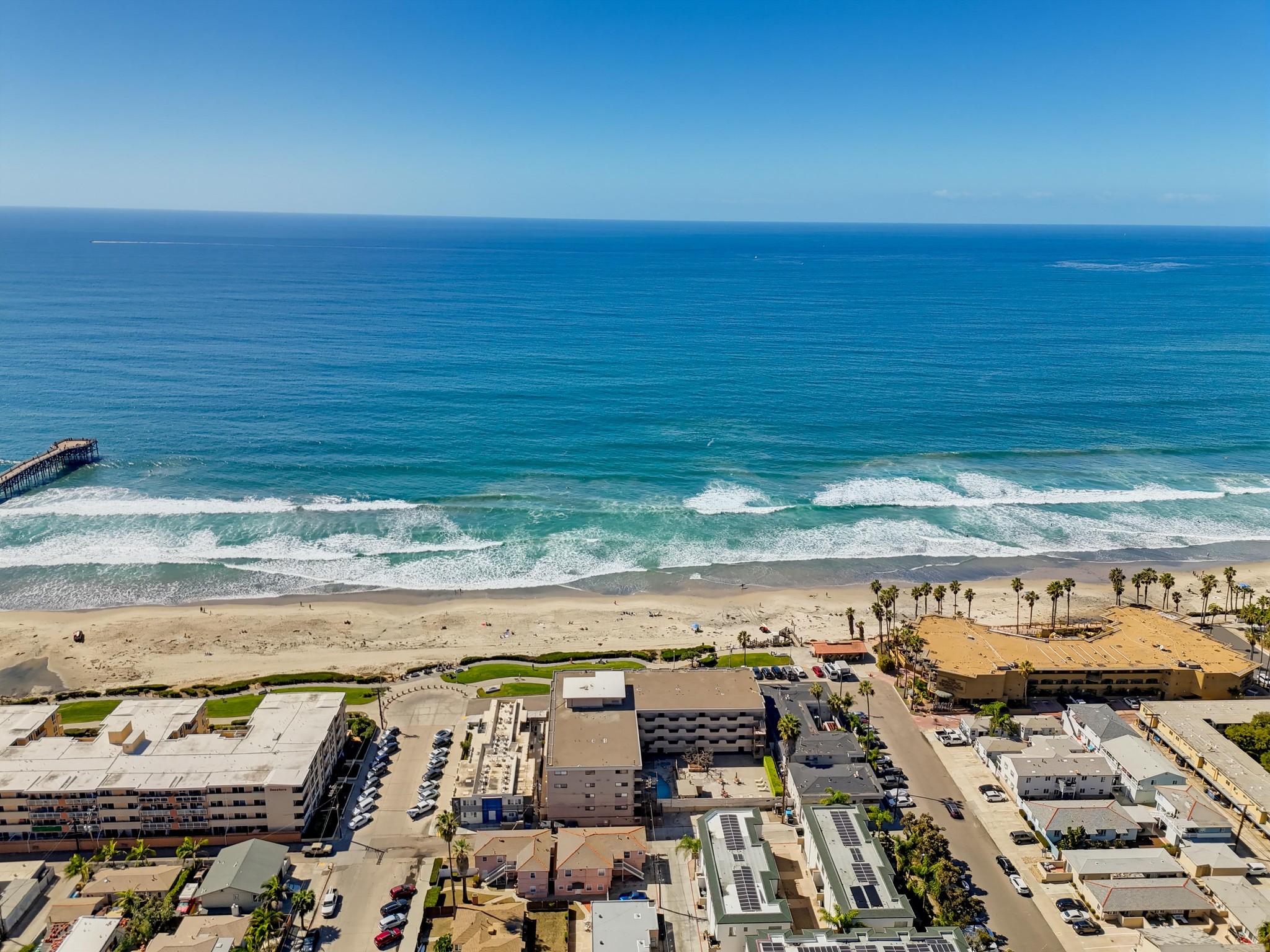 Virtual tour photo 19 of 60 for 4667 Ocean Blvd Unit 105