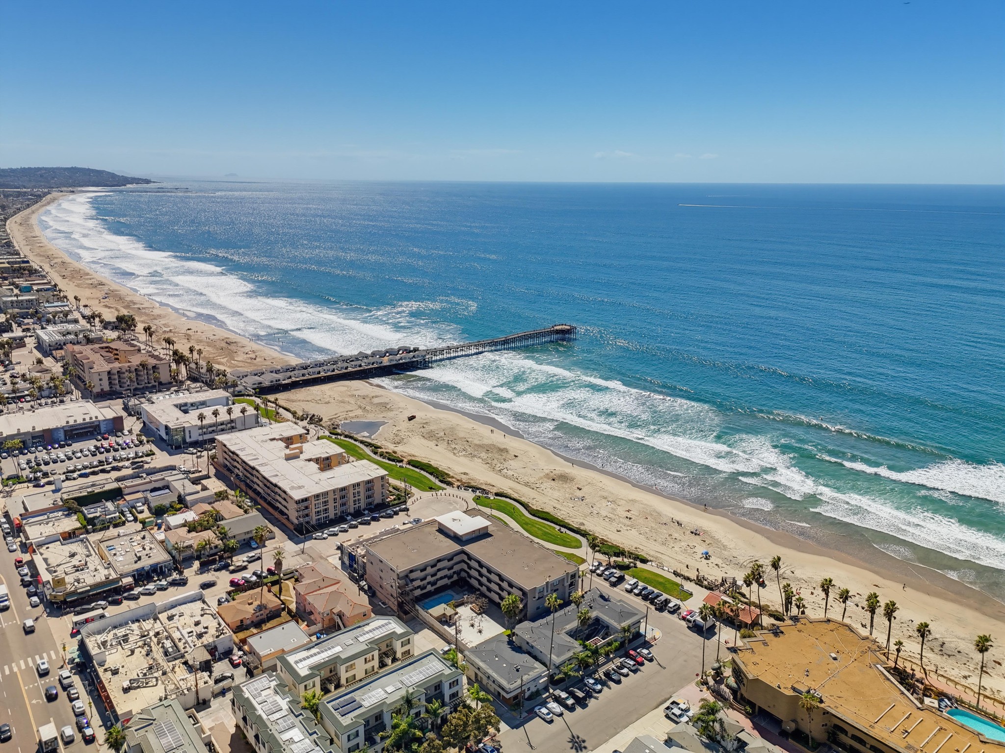 Virtual tour photo 21 of 60 for 4667 Ocean Blvd Unit 105