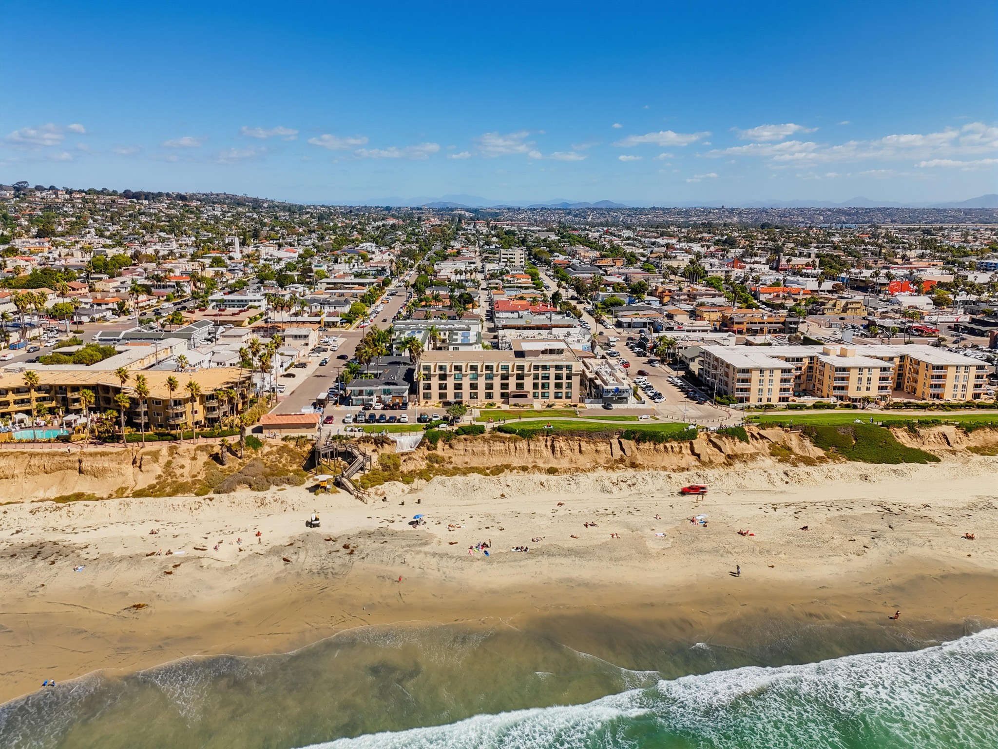 Virtual tour photo 25 of 60 for 4667 Ocean Blvd Unit 105