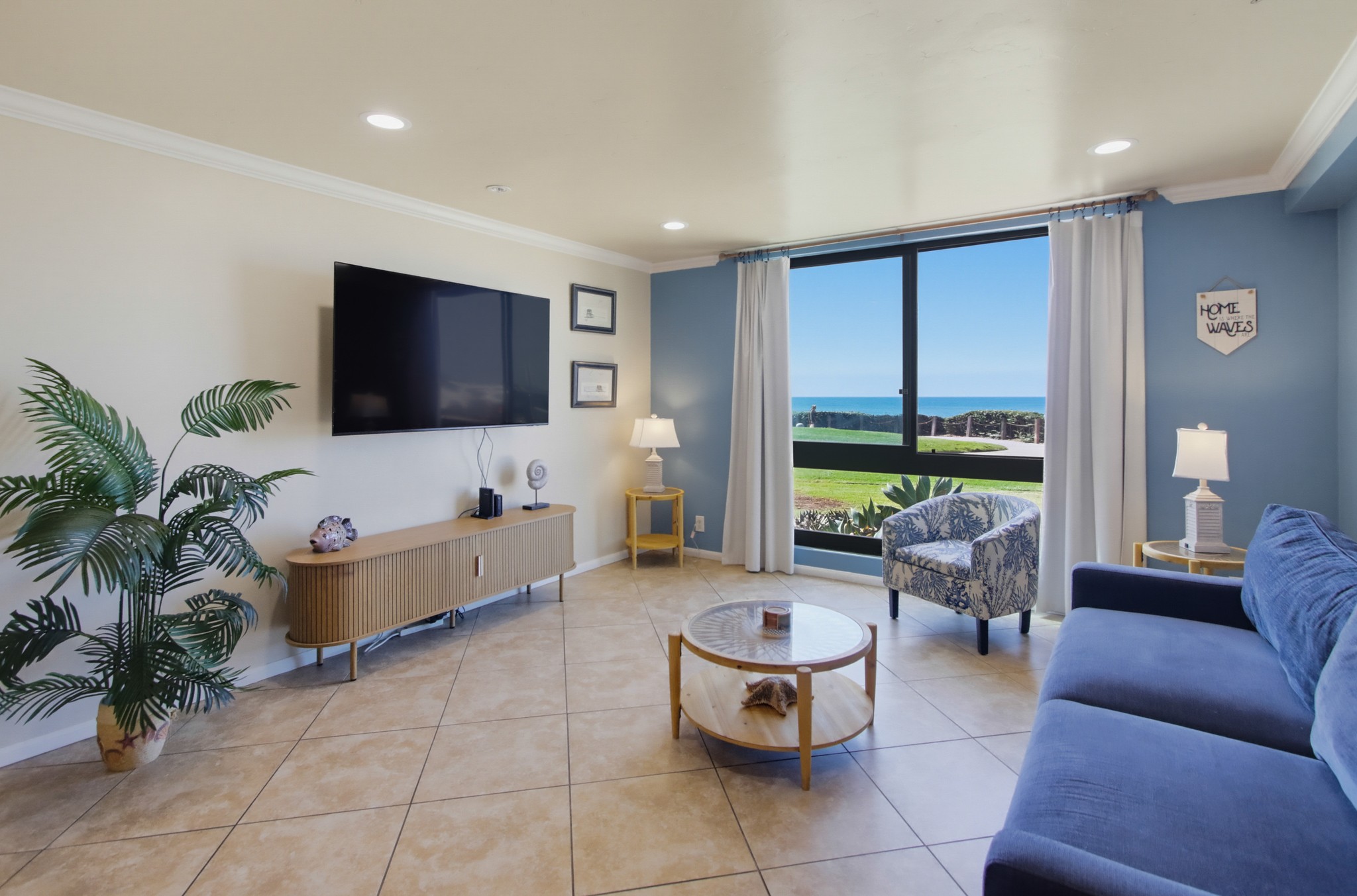 Virtual tour photo 40 of 60 for 4667 Ocean Blvd Unit 105