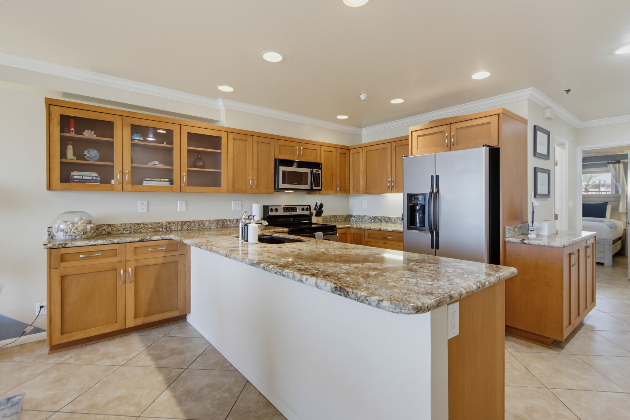 Virtual tour photo 46 of 60 for 4667 Ocean Blvd Unit 105