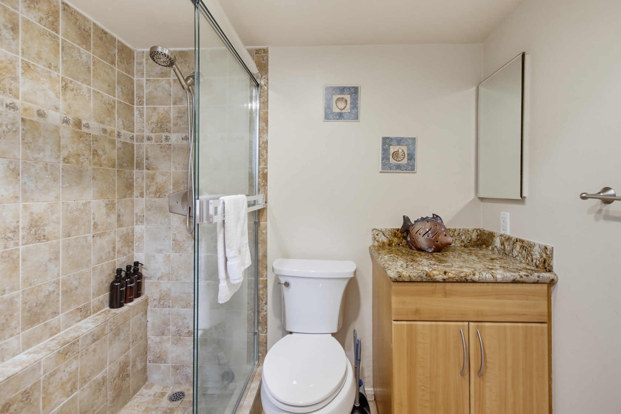 Virtual tour photo 54 of 60 for 4667 Ocean Blvd Unit 105
