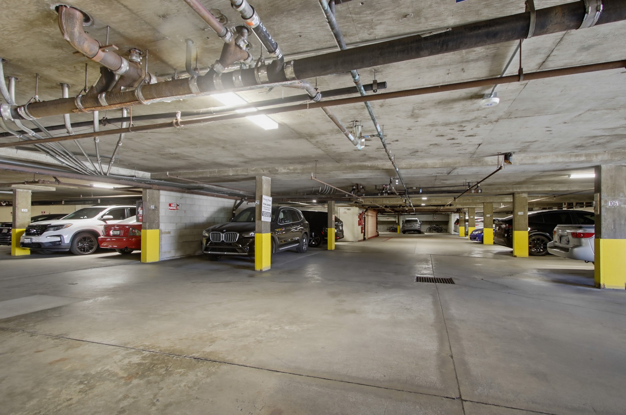 Virtual tour photo 58 of 60 for 4667 Ocean Blvd Unit 105