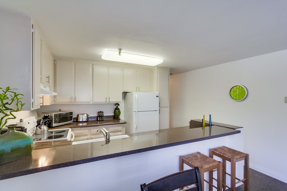 Virtual tour photo 10 of 29 for 4667 Ocean Boulevard #113