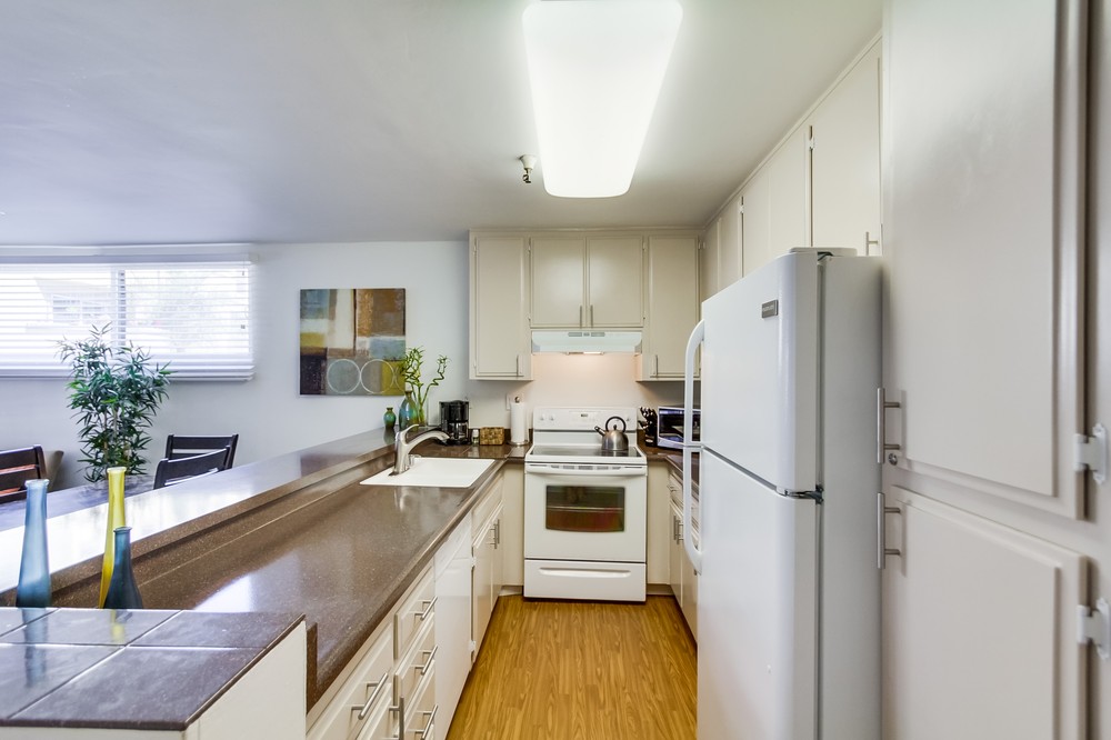 Virtual tour photo 11 of 29 for 4667 Ocean Boulevard #113
